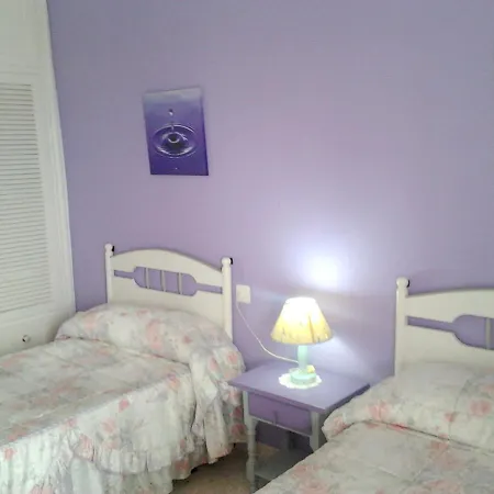 Modern In With Sea View, 90 Sqm 아파트 네르하