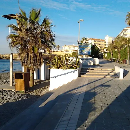 Modern In With Sea View, 90 Sqm Apartment *